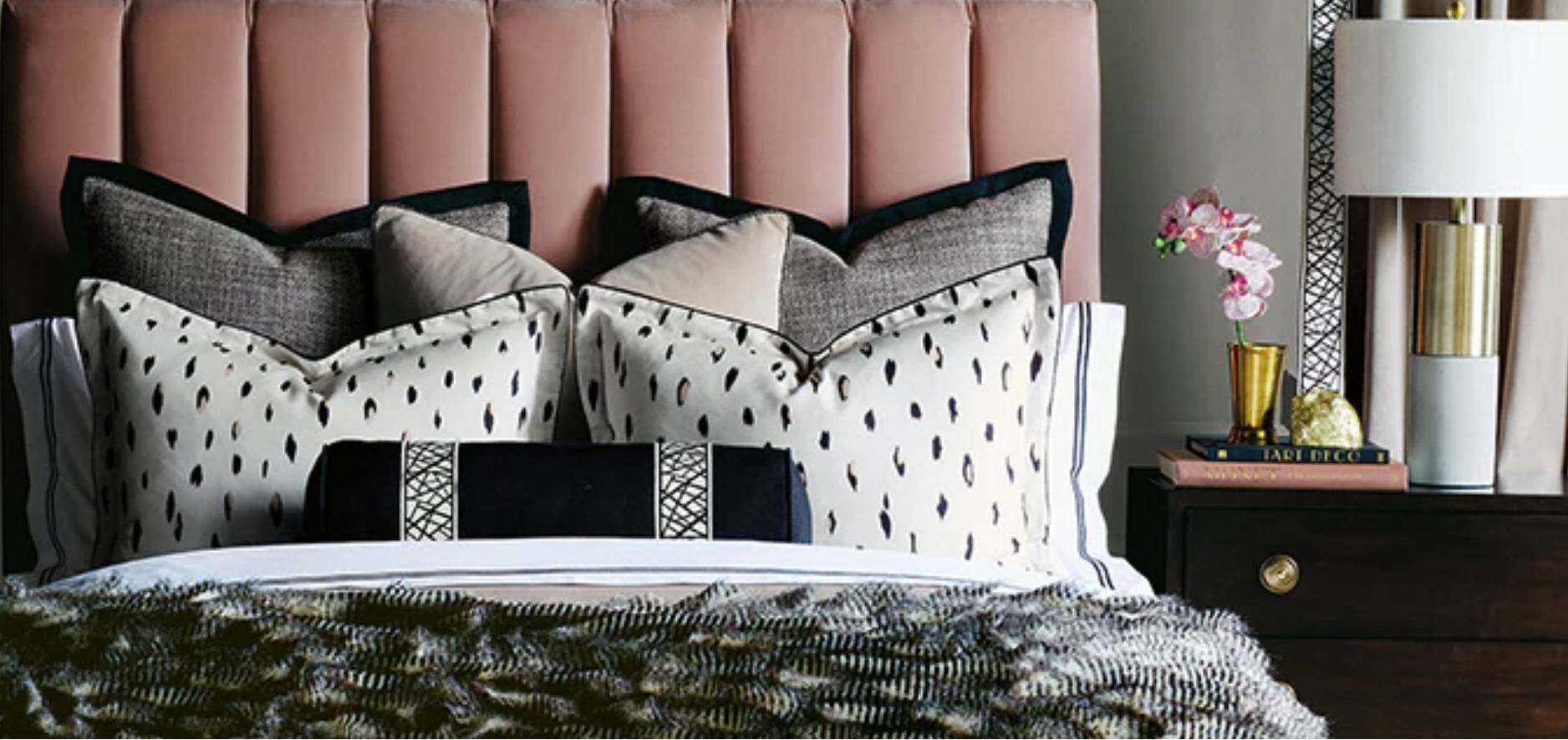 Holly's Holiday Gift Guide: Creating Your Cozy Season Sanctuary