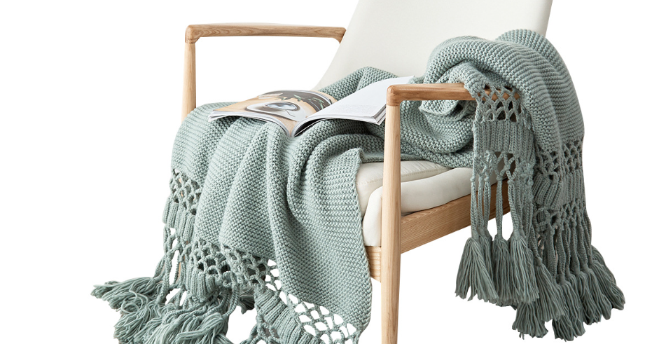 BLANKETS + THROWS